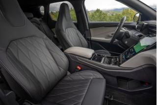 Νέες, πιο προσιτές εκδόσεις για τα Ford Explorer και Capri